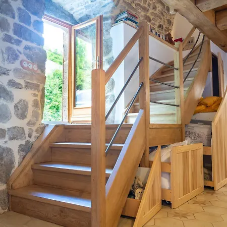 Chemin Des Menhirs 4/6 Personnes Holiday home Les Bondons