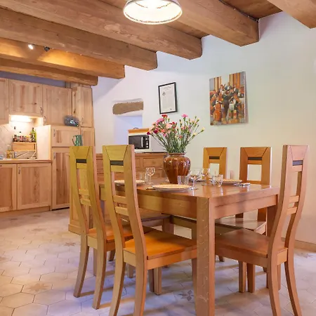Chemin Des Menhirs 4/6 Personnes Holiday home *