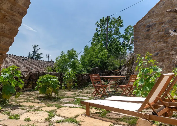 Casa vacanze Chemin Des Menhirs 4/6 Personnes Les Bondons